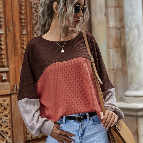 oversized color block knit waffle long sleEVE top - Picture 6 of 11